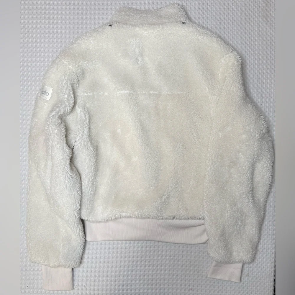 ALO Yoga Foxy Sherpa Jacket Ivory SZ Medium *missing removable hood* - Picture 6 of 9